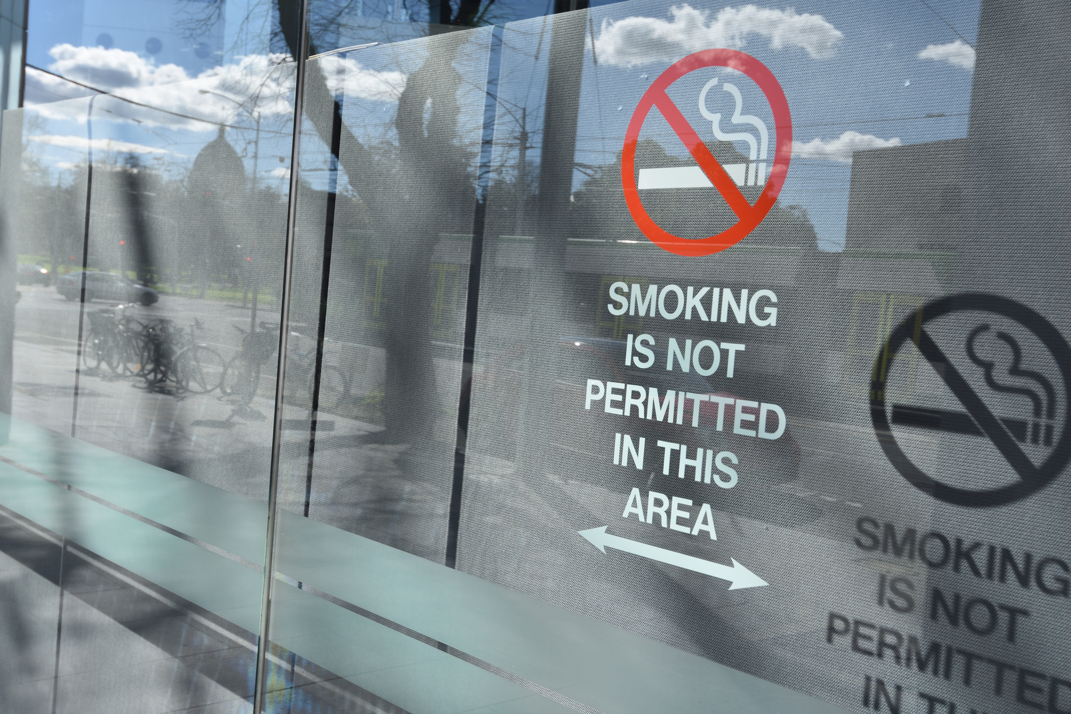 The product is not permitted. Not smoking. Фото слово do not Smoke. Smoking is not good. We do not.