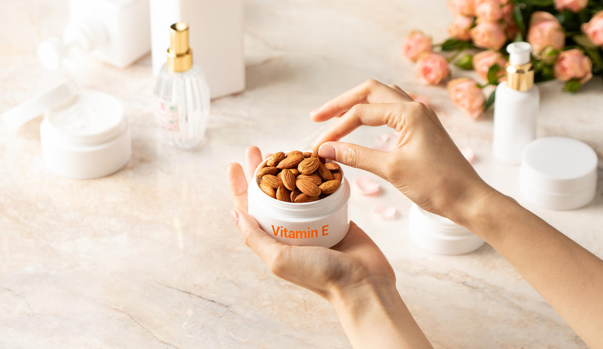 Almonds, Cosmetics