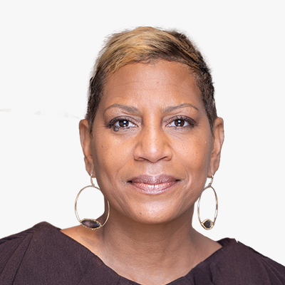 Lisa Ross Headshot